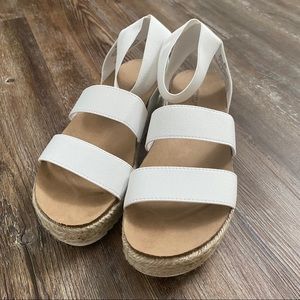 Espadrille platform sandals
